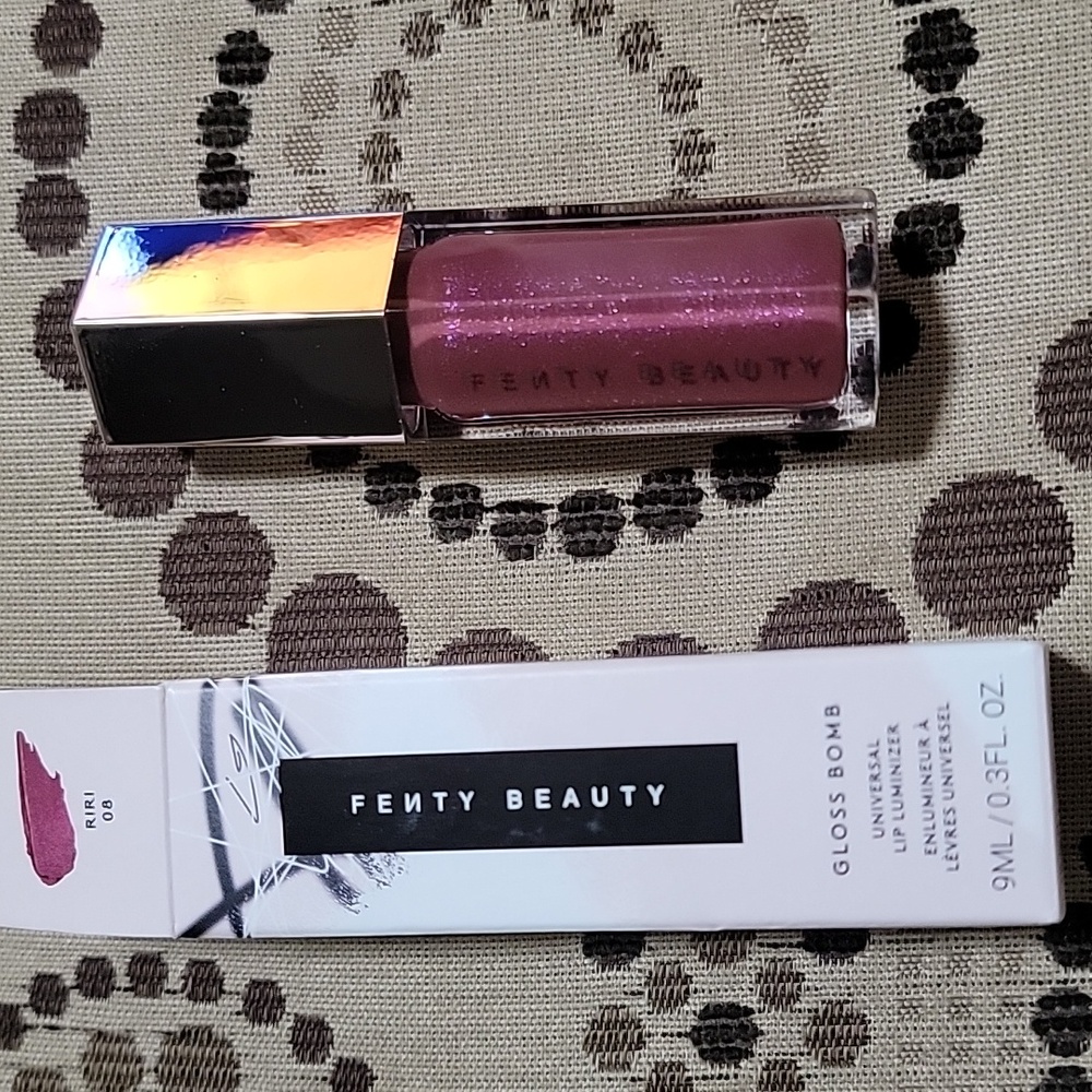Fenty Beauty Gloss Bomb Lip Gloss Universal Luminizer In 08 Riri 9ml